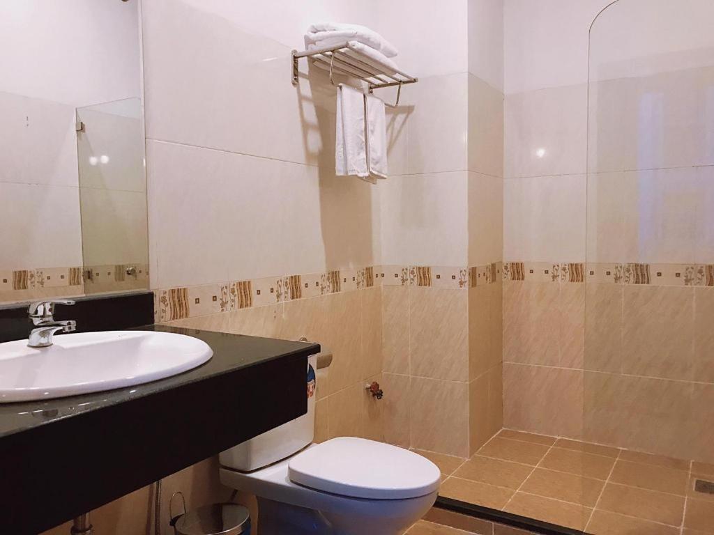 Lucky Star Hotel Buôn Ma Thuột Zewnętrze zdjęcie