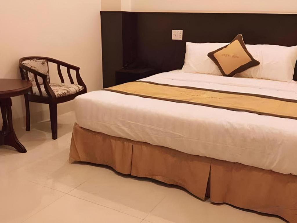 Lucky Star Hotel Buôn Ma Thuột Zewnętrze zdjęcie